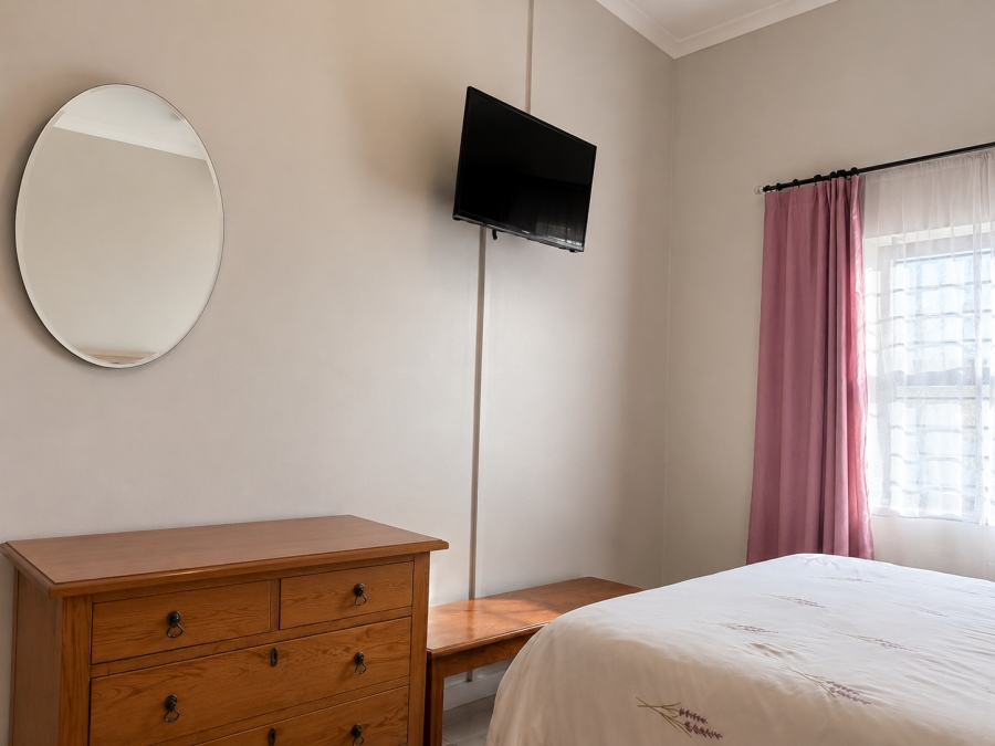 To Let 3 Bedroom Property for Rent in Burgundy Estate Western Cape